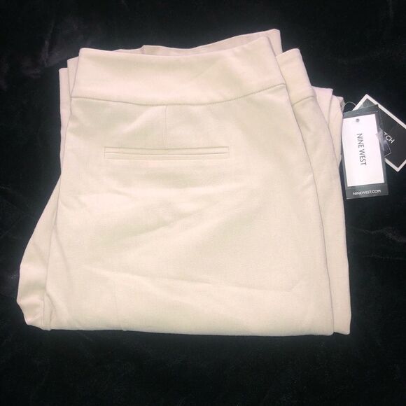 Nine West sligthtly flared Leg Office Wear Khaki the trouser  Pants size 8 - Picture 4 of 4